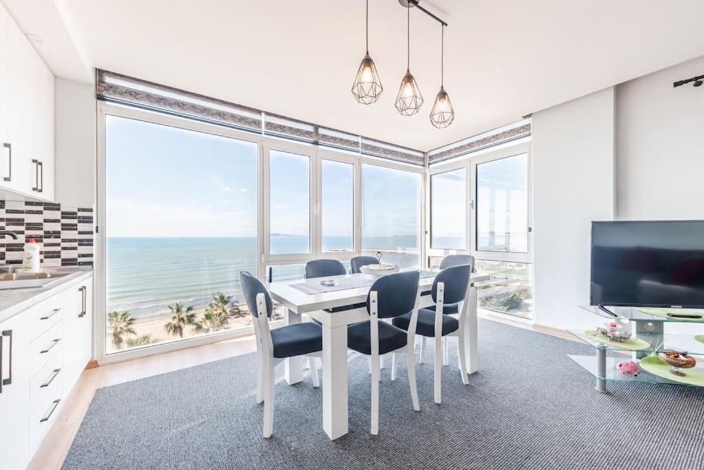 Seaview Luxury Suite By Ps 골렘 외부 사진